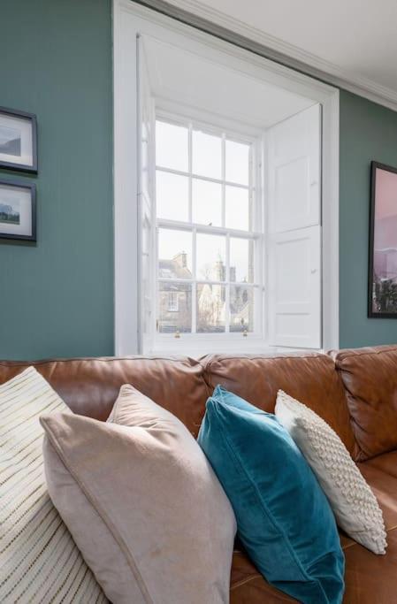 The Stirling Townhouse Villa Luaran gambar