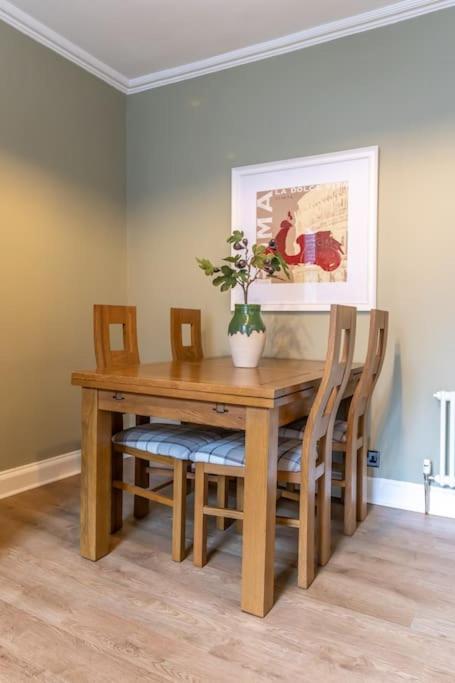 The Stirling Townhouse Villa Luaran gambar